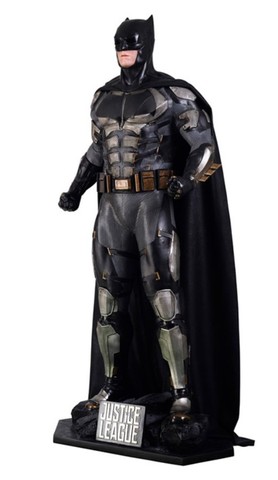 Estatua boneco Batman tactical 1/1 tamanho real Dc Comics ñ sideshow iron  xm studios - Hobbies e coleções - Praia do Canto, Vitória 1034696747 | OLX