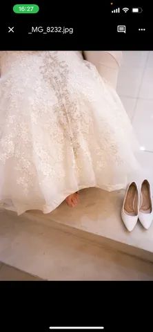 Vestido elegante e moderno,bordado dê Swarovski - Foto 2