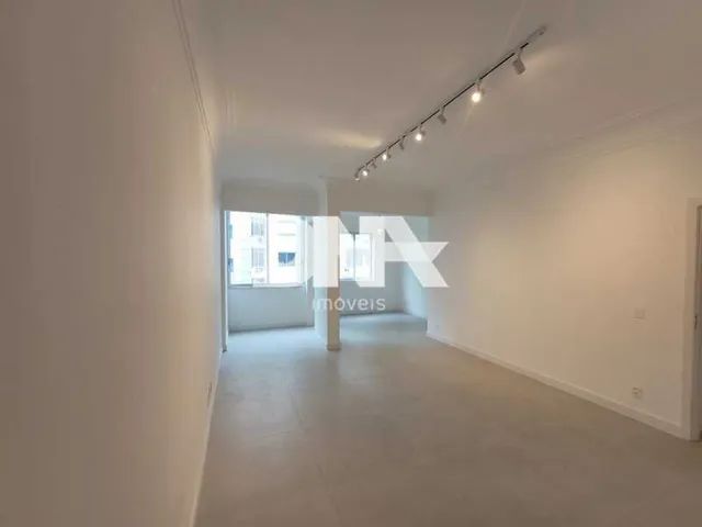 Apartamento - / Residencial / Copacabana