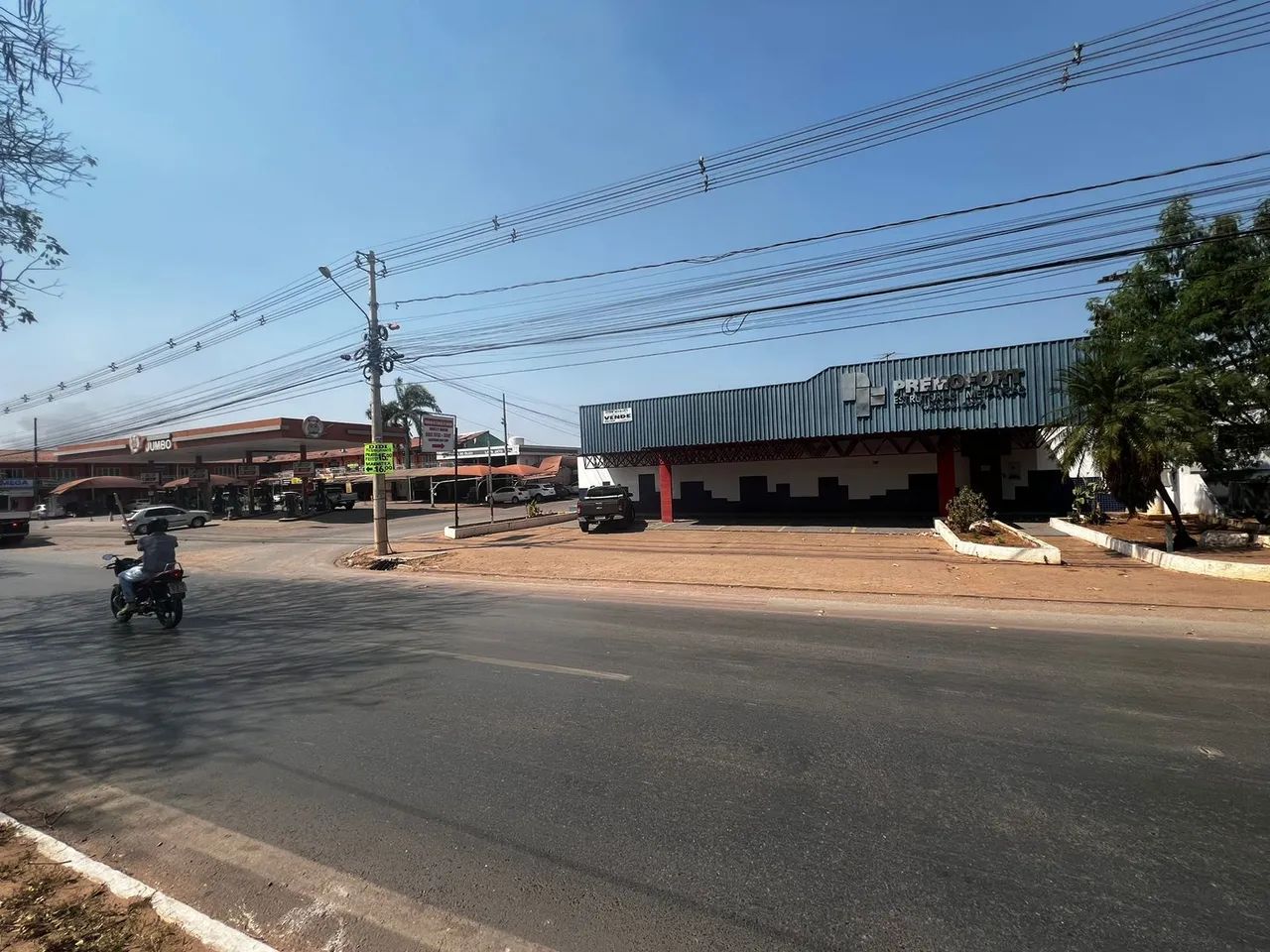 Vende-se imóvel Comercial na Rod Palmiro Paes de Barros em Cuiabá MT 