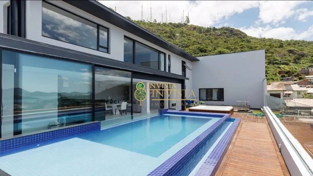 Casa com 4 quartos à venda em Florianópolis, Varanda Gourmet, Piscina Privativa e 2 vagas  - Foto 2