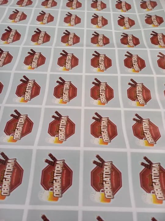 Adesivos em geral