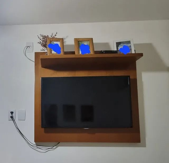 Painel de madeira para TV