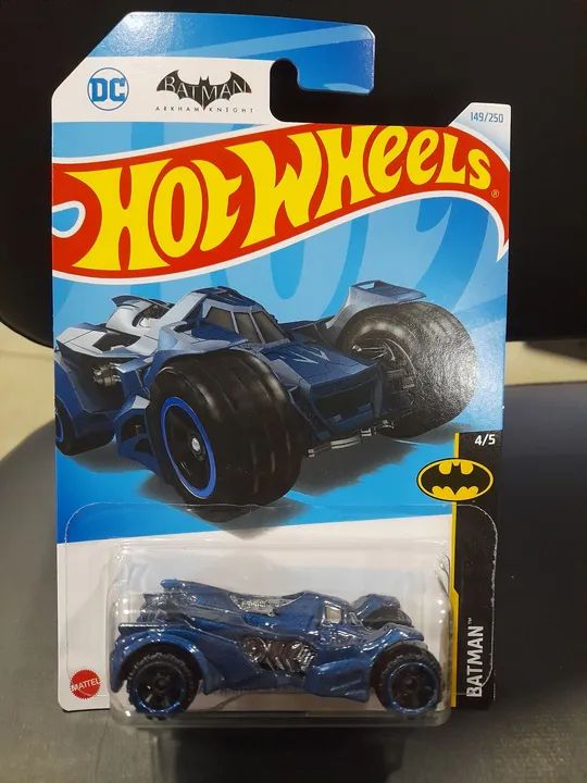 HOT WHEELS  BATMAN ARKHAM KNIGHT BATMOBILE 2024