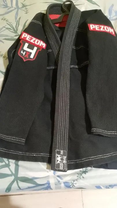 Kimono de Jiu-Jitsu Pezão 4X Preto