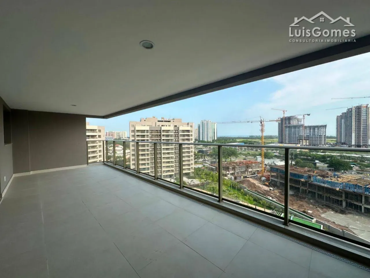 Latitud Condominium Design - Excelente Apartamento 4 quartos, 2 suite com dependencia comp