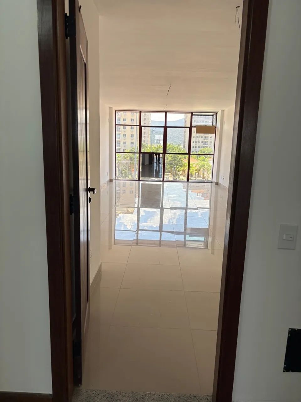 Alugo Sala comercial na Avenida das Americas - Foto 2