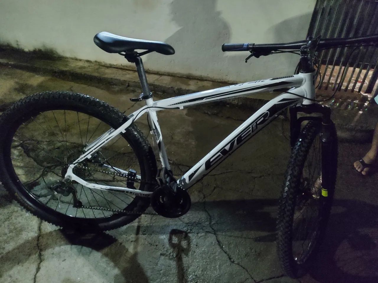 Bicicleta aro 29 quadro 19 - Foto 2