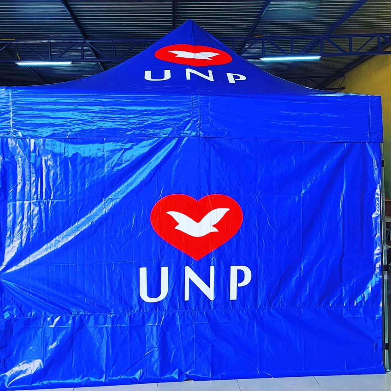 Tendas sanfonadas e piramidais  - Foto 6