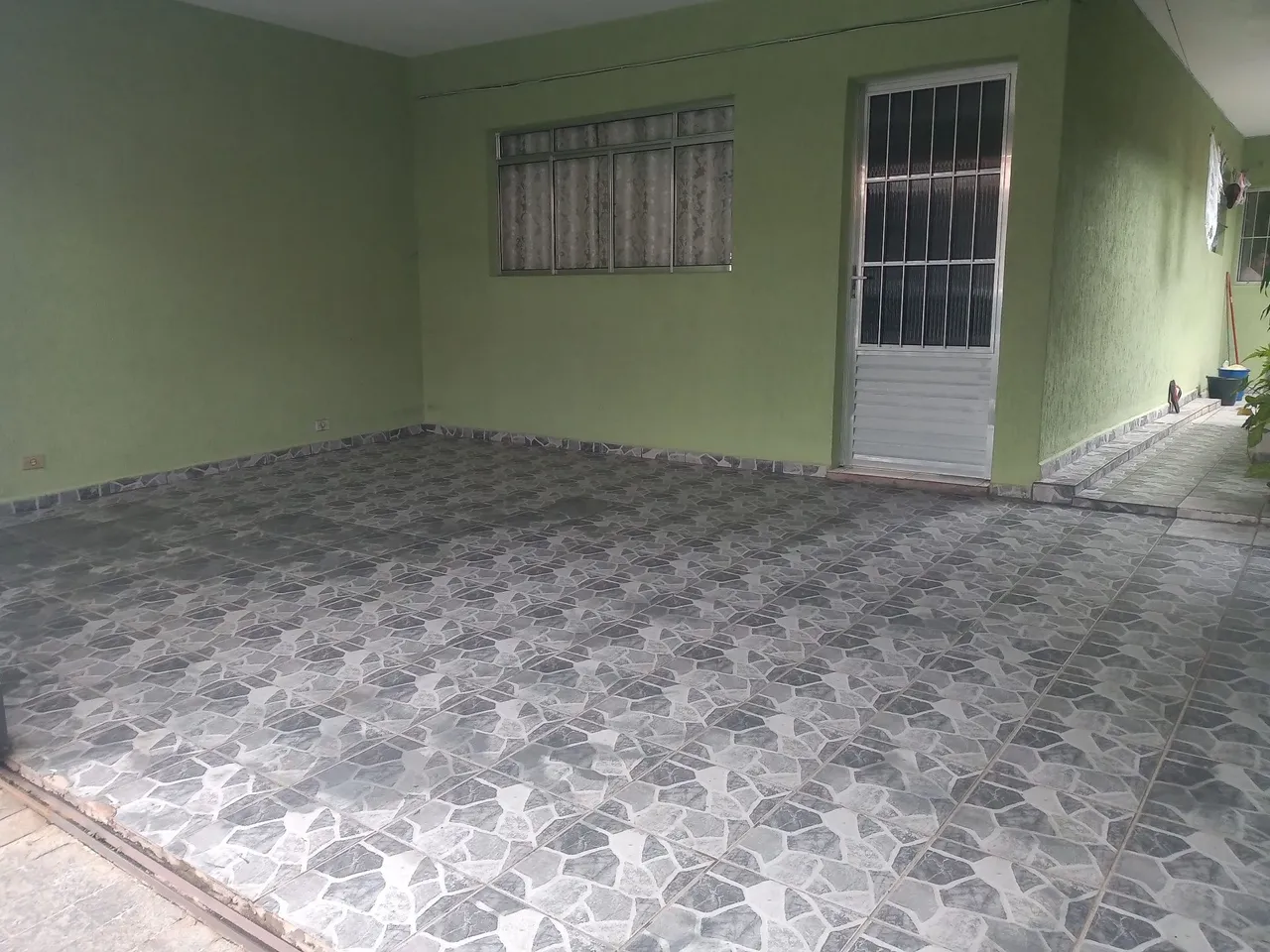 Sobrado com escritura com 2 casas independente