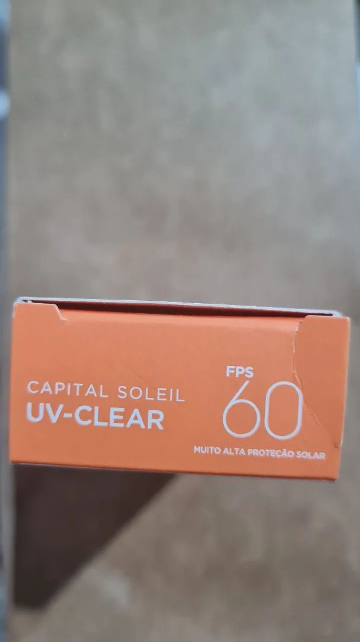Frete grátis! Vichy Capital Soleil UV-Clear FPS 60 - Antioleosidade - 40g - Foto 5
