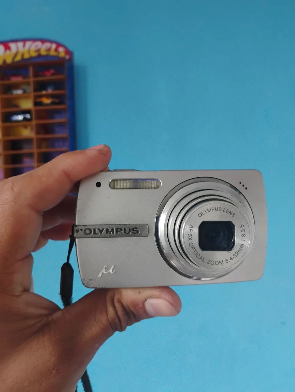 Câmera Digital Olympus 8 mp M820 AF-5x Zoom