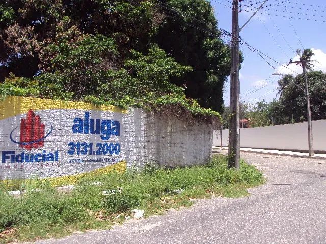 Terreno com 960m² , Cartografia Plana, de Esquina, Paralelo à VIA EXPRESSA e próximo à Com