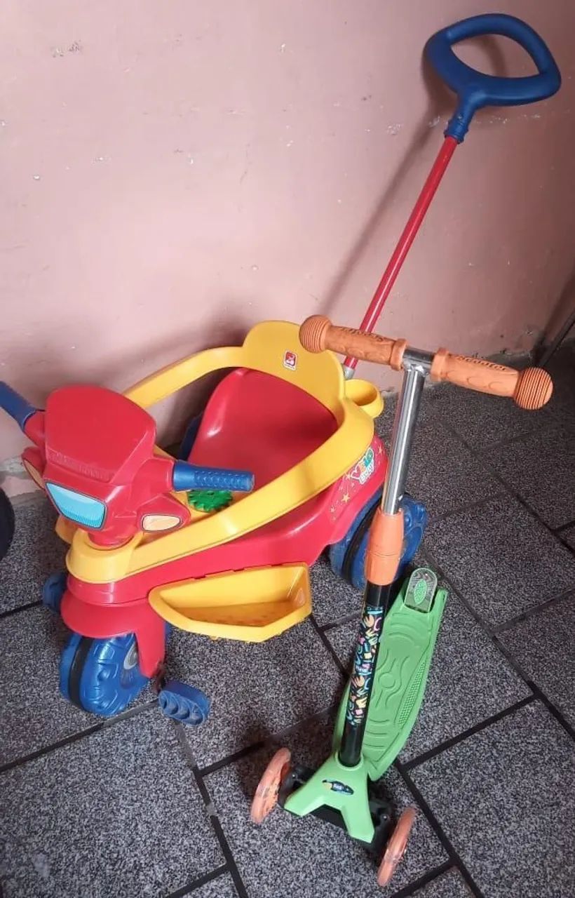 Motocicleta e Patineta