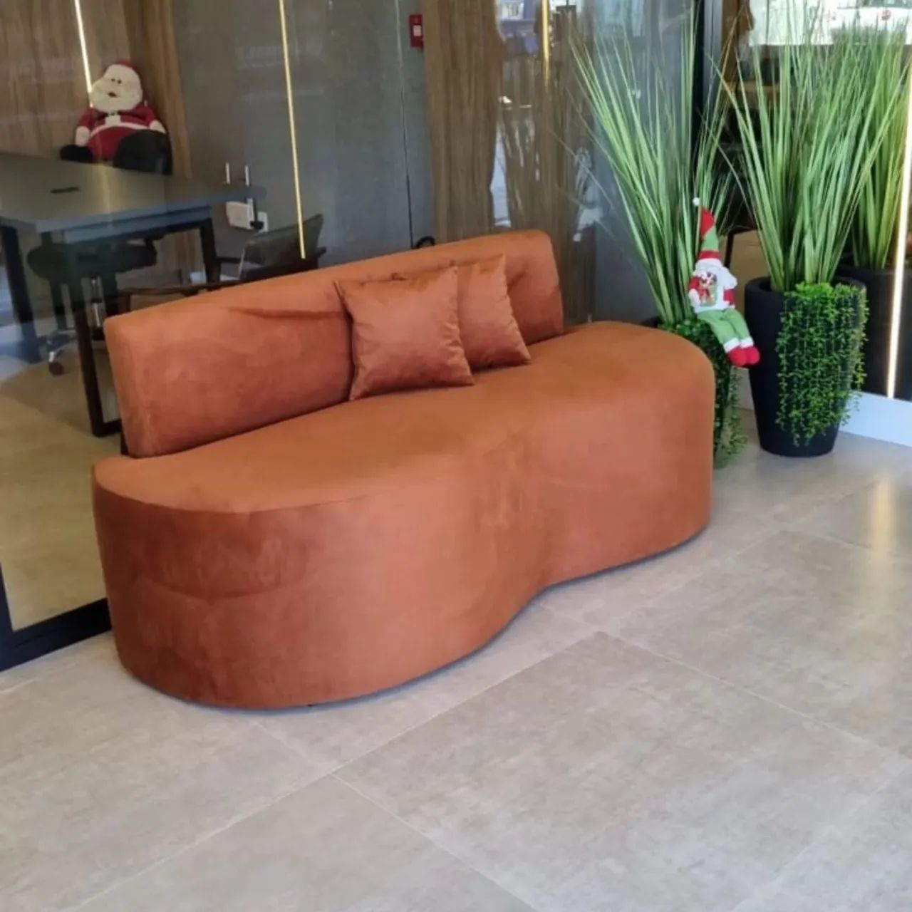 Sofá modelo orgânico 1,80m 