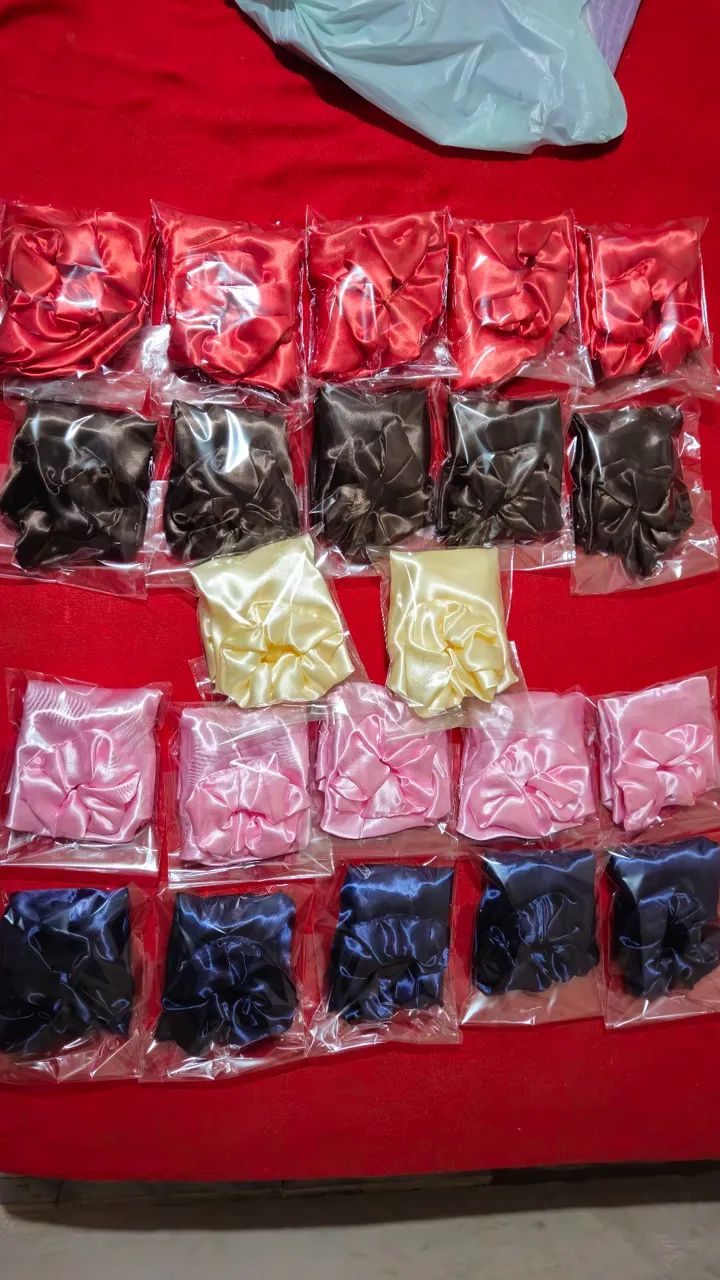 Kit de toucas & xuxinhas 