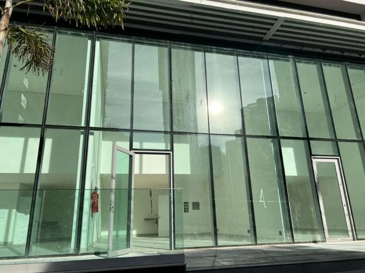 ATSUSHI YOSHII TOWER | Loja Comercial para Locação com 50m² por R$5.900,00  Gleba Palhano, - Foto 3