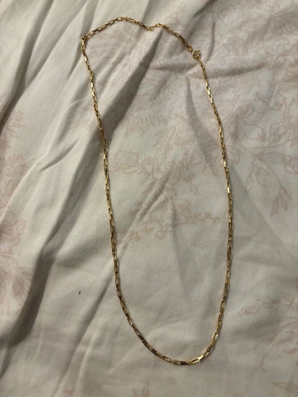 Colar de corrente em ouro tijolinho