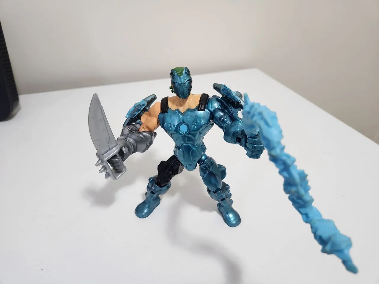 Boneco Marvel Super Hero Mashers Whiplash