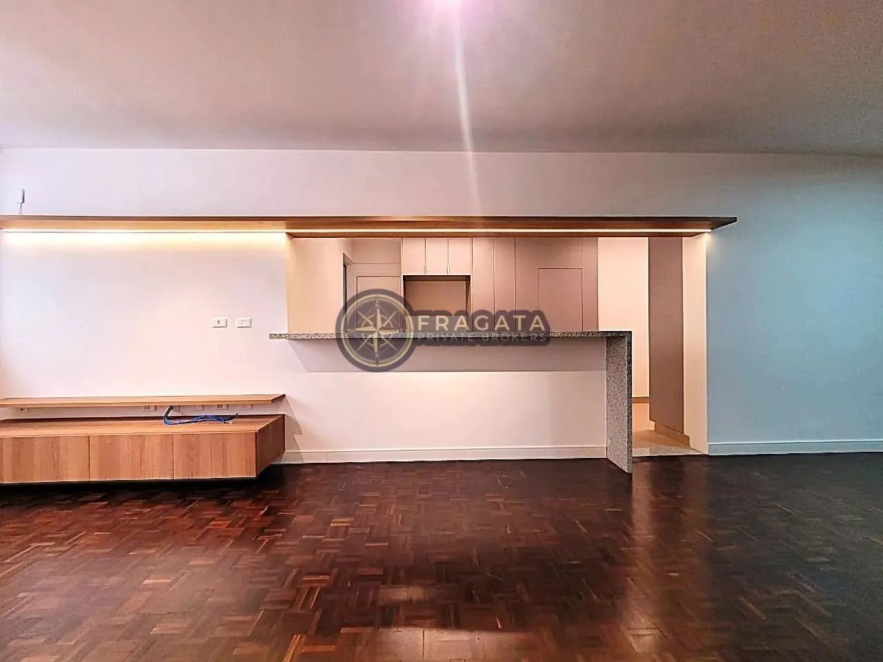 Apartamento reformado com 135m² - 3 dormitórios sendo 1 suíte e 1 vaga - Jardim Paulista/S - Foto 4