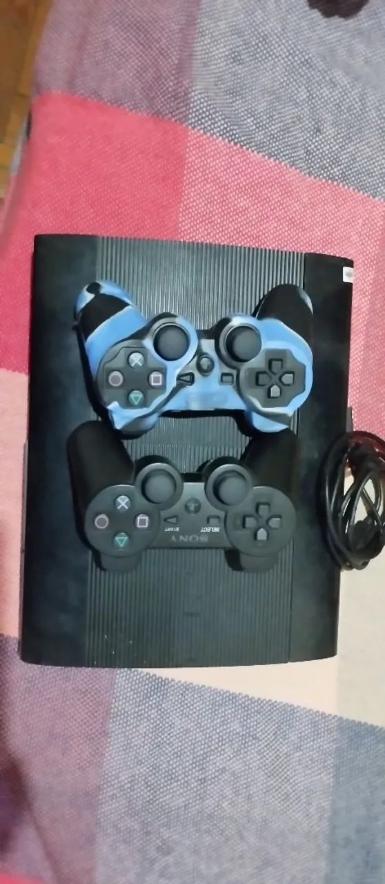 PlayStation 3 com 2 Controles