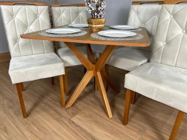 Mesa de Jantar Quadrada Com 4 cadeiras- Madeira Maciça Entrega Rápida - Foto 3