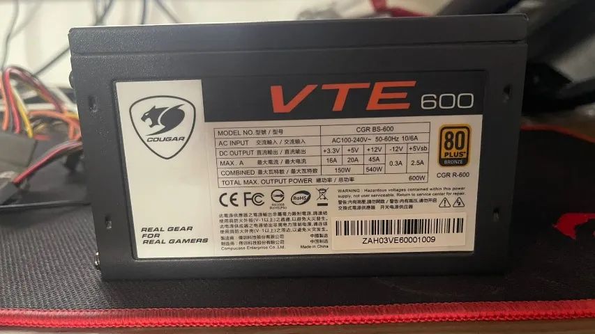Fonte Cougar VTE 600W, 80 Plus Bronze, PFC Ativo ( USADA ) - Foto 2
