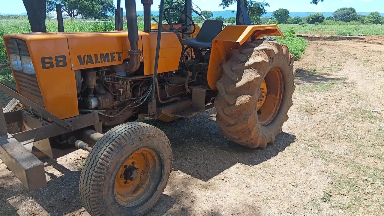 Trator Valmet 68 - Revisado - Troco em Toro Diesel  - Foto 2