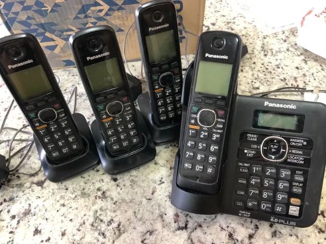 Telefone sem fio Panasonic com 3 ramais