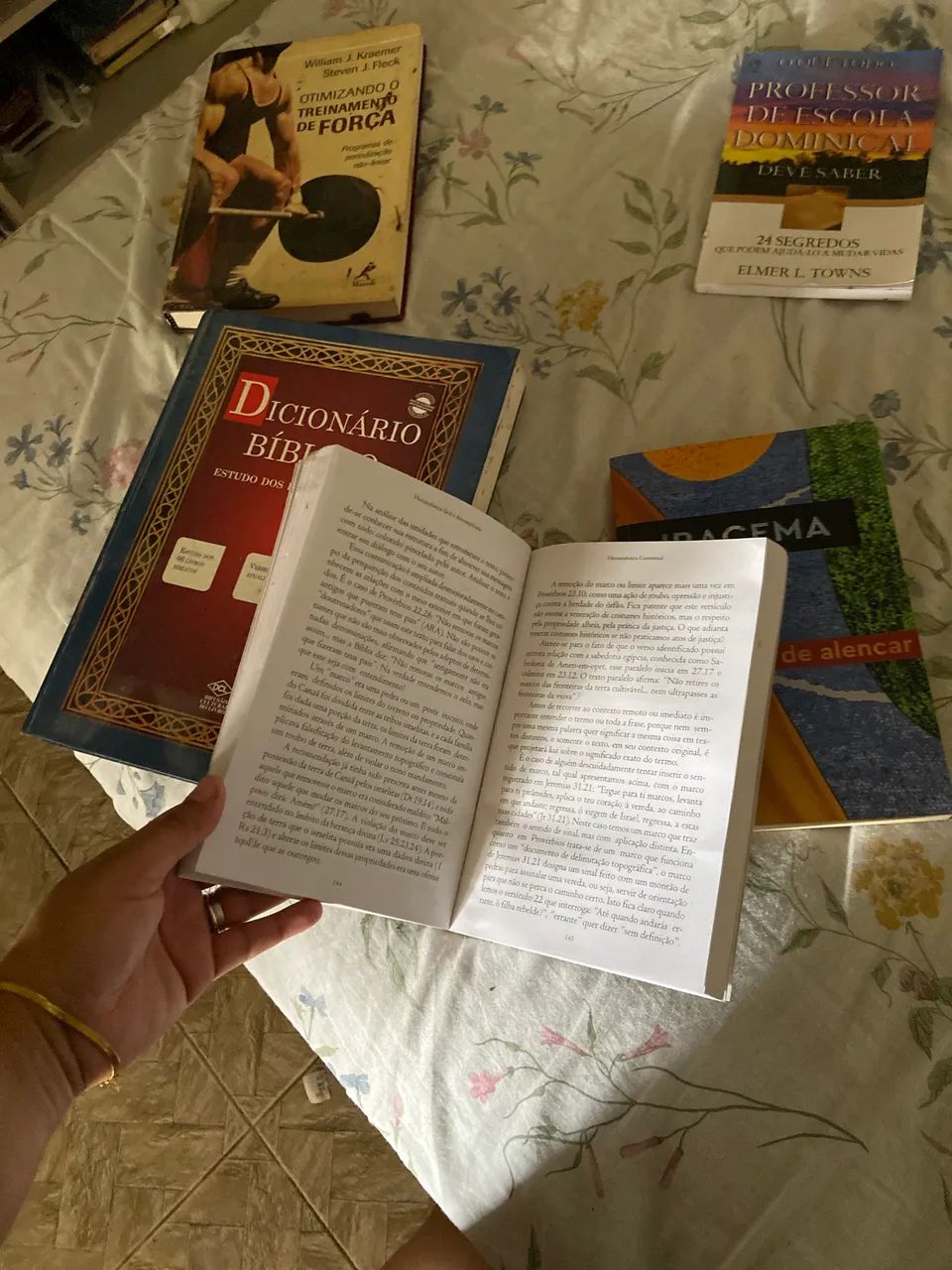 Livros - Foto 3