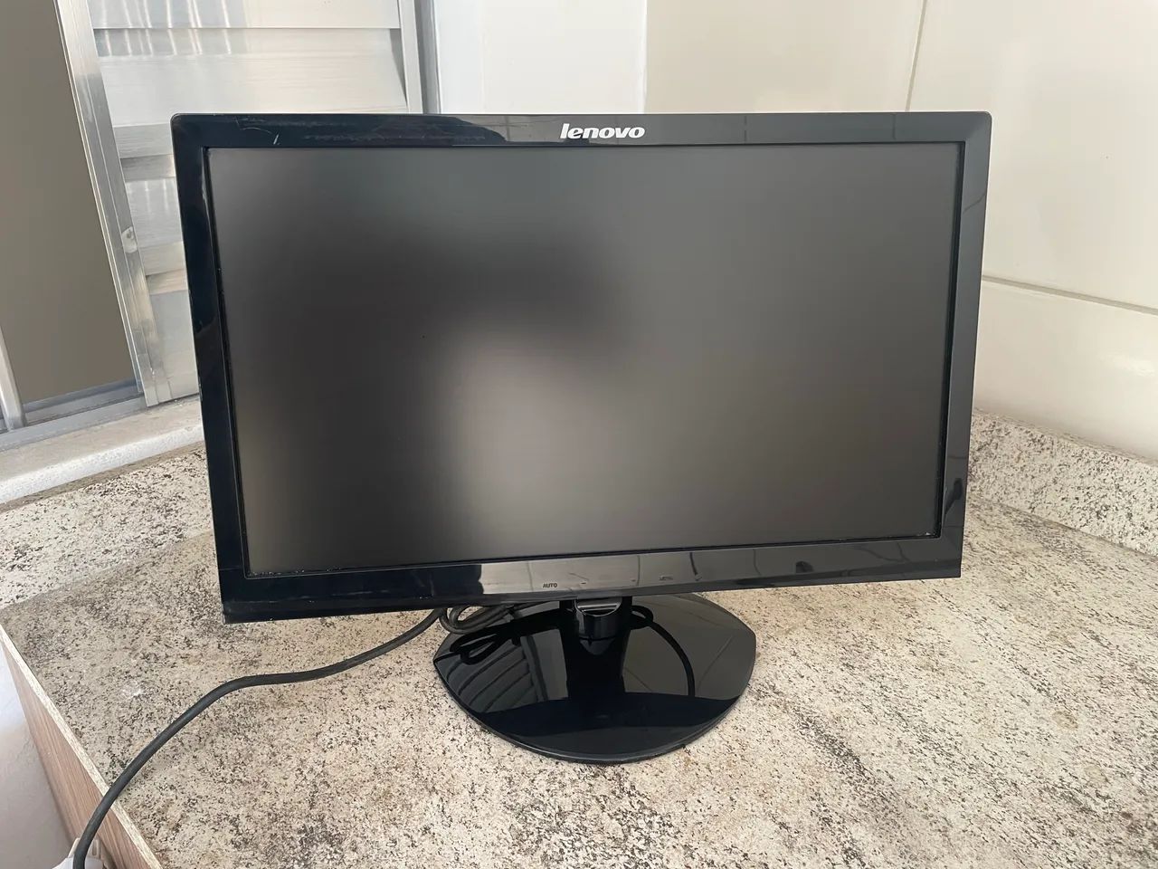 Monitor 19 Polegadas Lenovo Entrada Vga E Dvi Widescreen - Foto 2