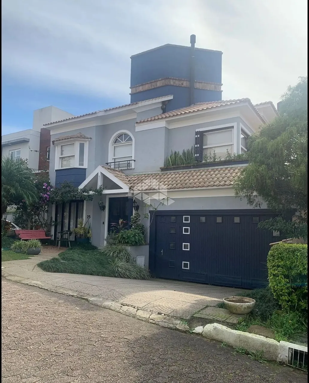 CASA EM CONDOMÍNIO COM 330 m² BAIRRO AGRONOMIA