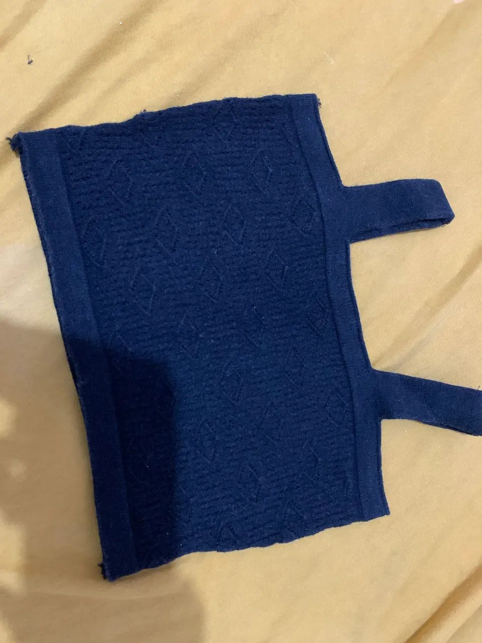 Cropped furadinho preto - Foto 2