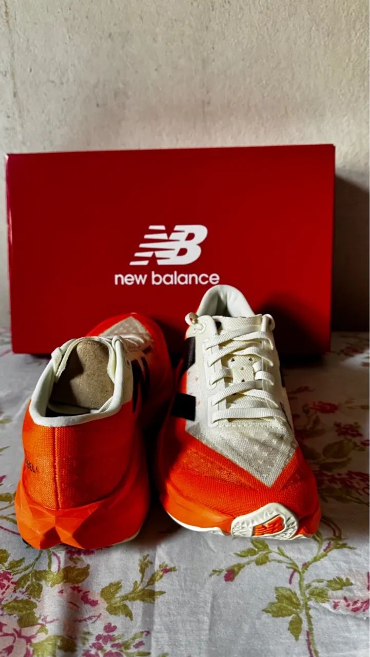  Tênis New Balance Fuelcell Rebel V4 - Foto 4