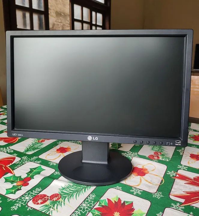 Monitor Led 19 Polegadas LG Widescreen  - Foto 3
