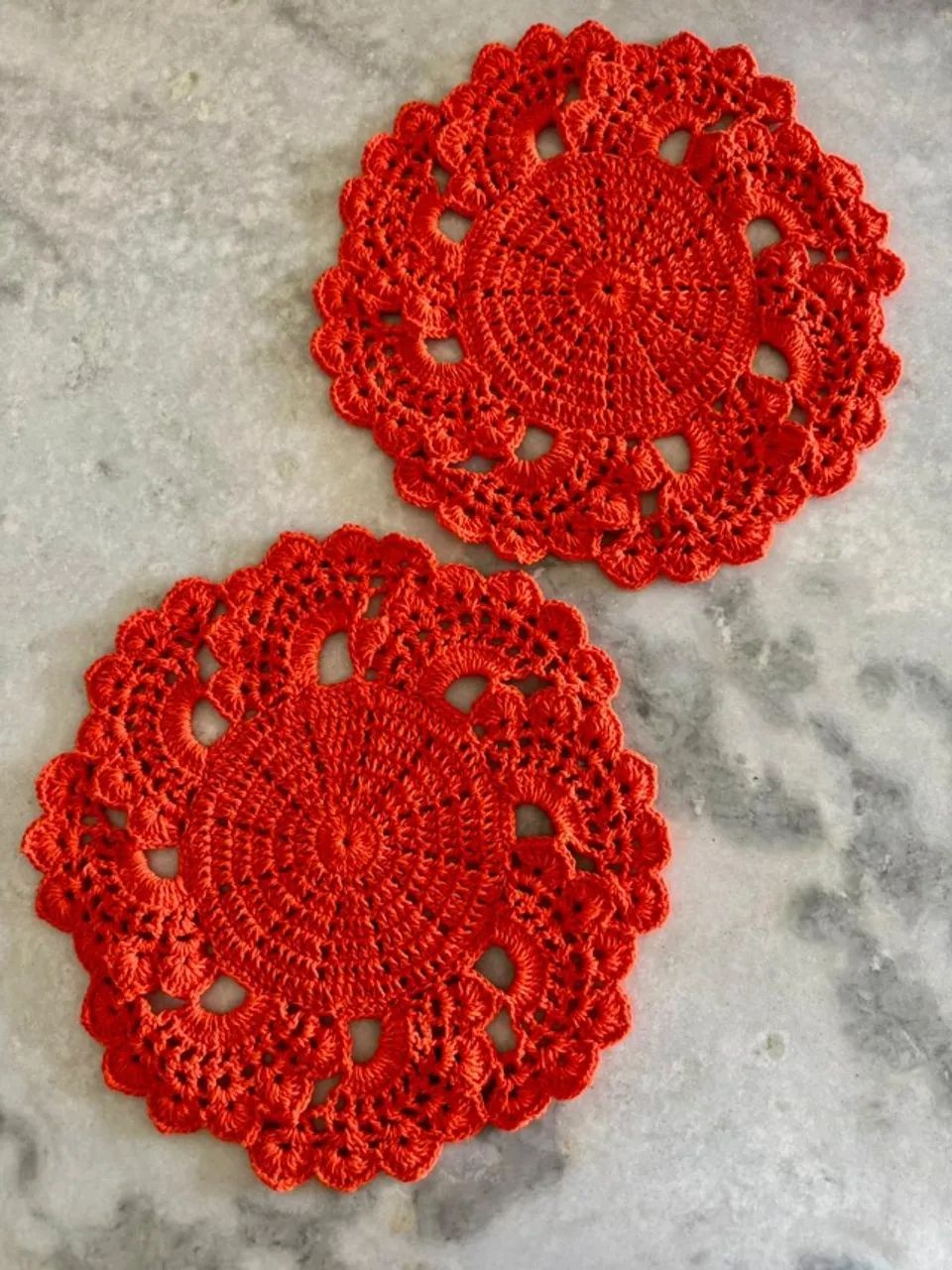 Jogo de sousplat americano laranja de 6 peças para prato e 6 peças para copo