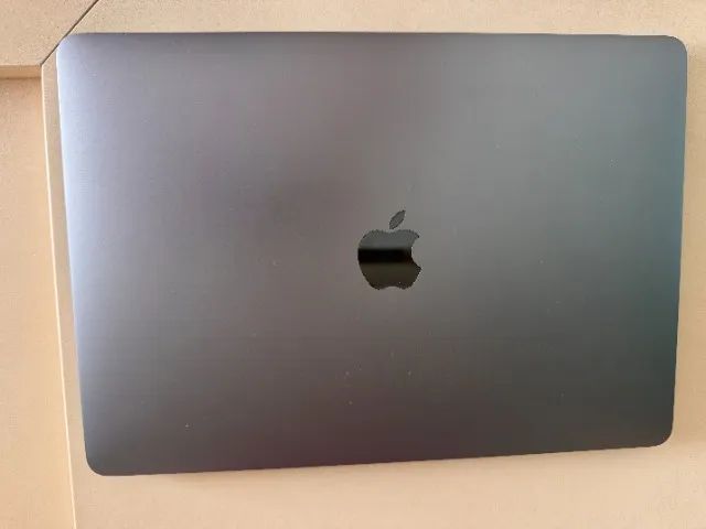 Apple Macbook Pro A1989 13.3/2.7Ghz/8GB/512GB/i7 QuadCore Prata na