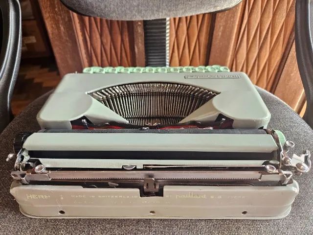 Swiss Typewriter64962661686915121