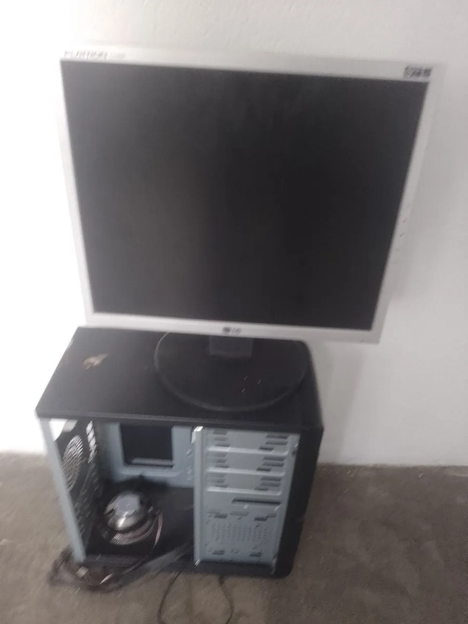 Computador Completo com Monitor LG