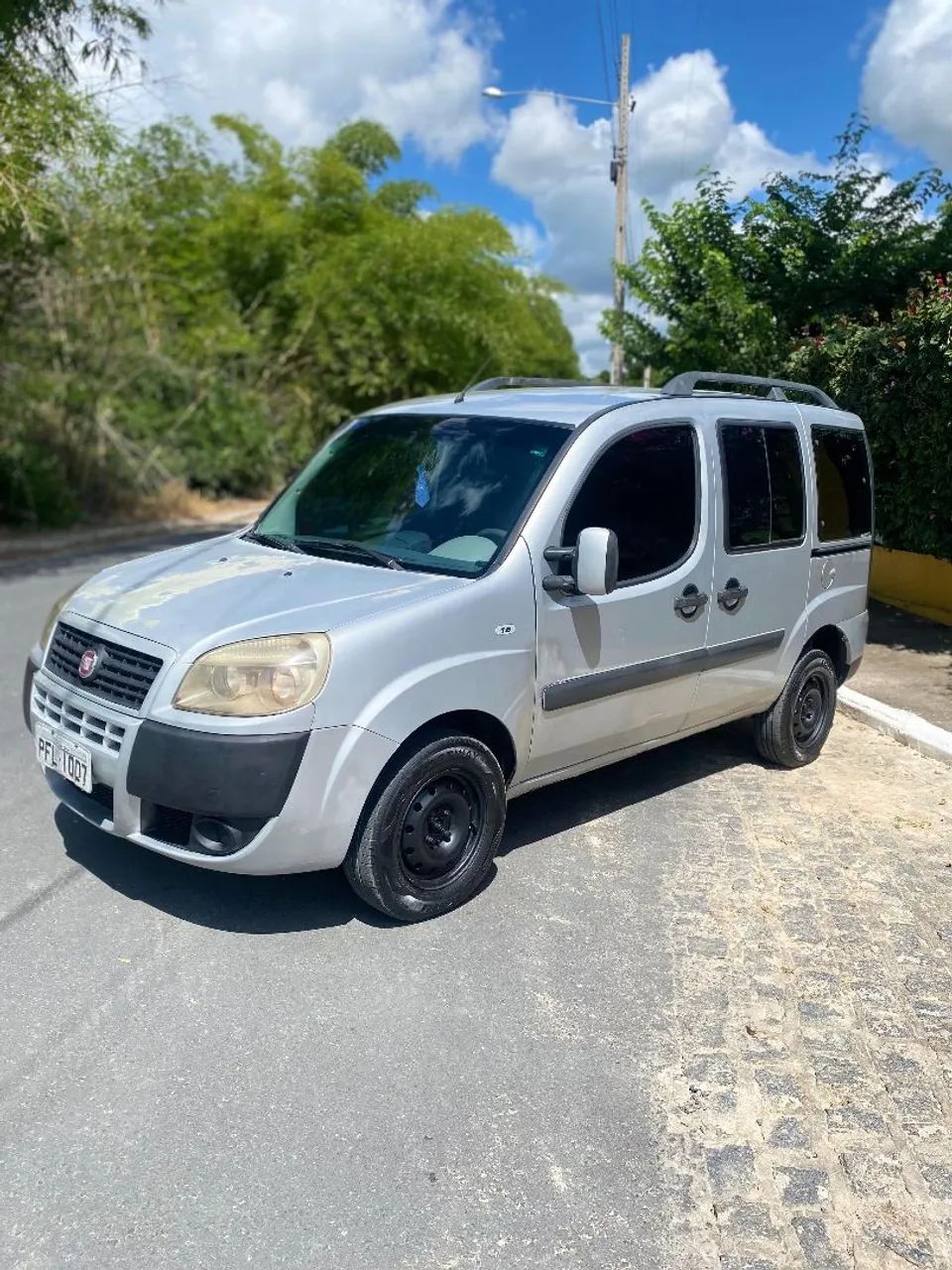 FIAT DOBLO ESSENCE 1.8 (2012)