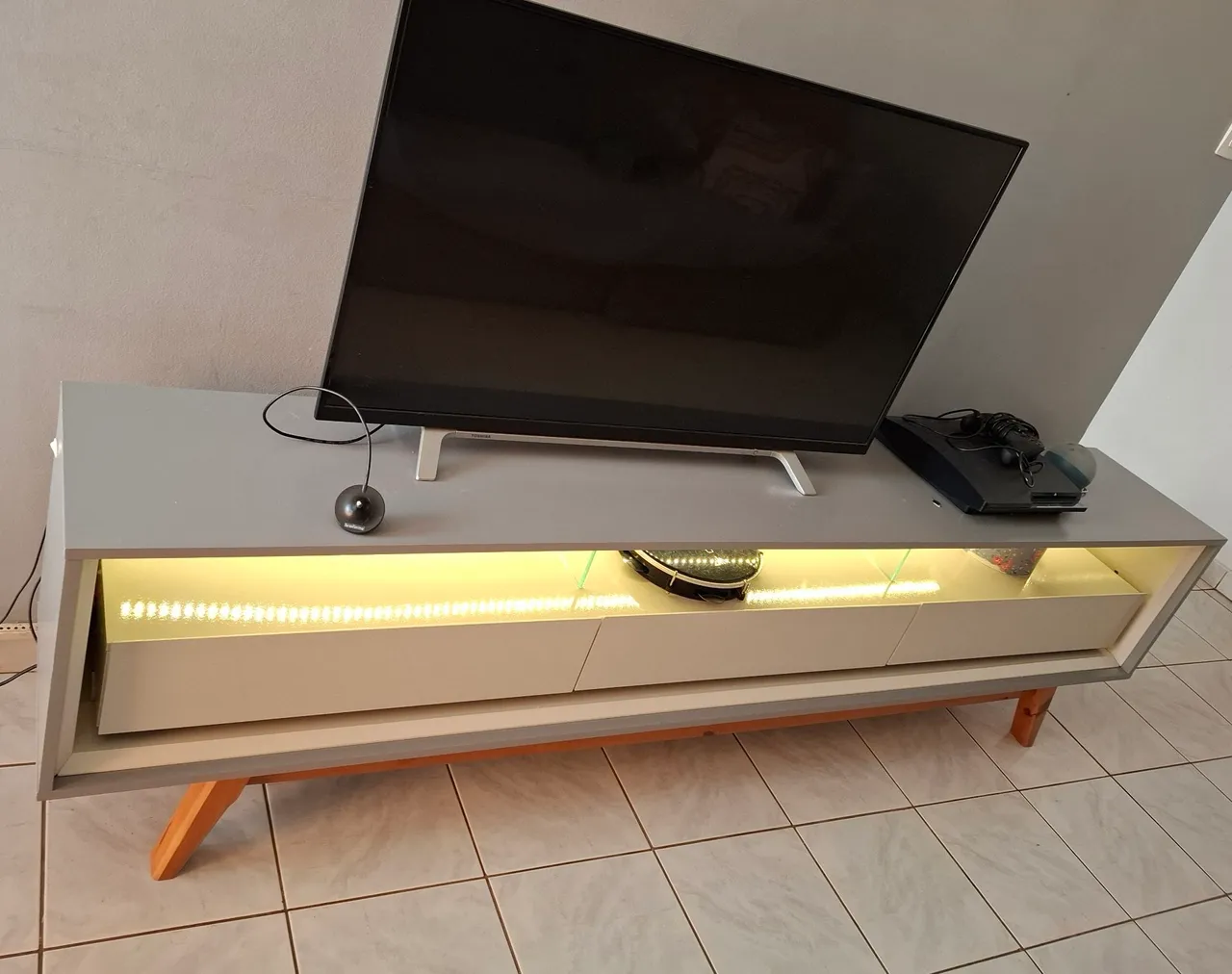 Rack para TV com iluminação LED