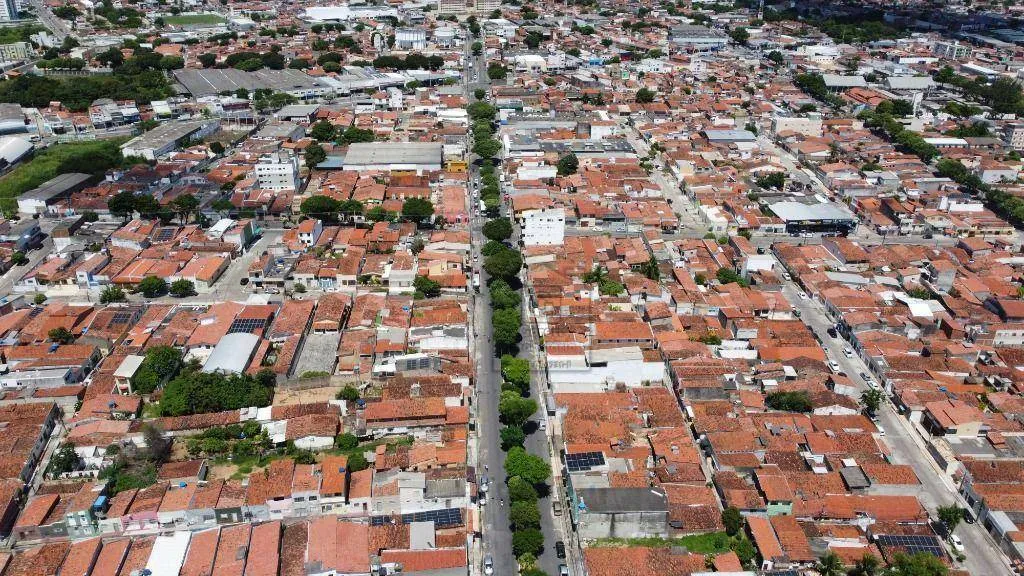 Oportunidade Única: Terreno à Venda no Coração do Alecrim  Ideal para Construtores! 181 m²