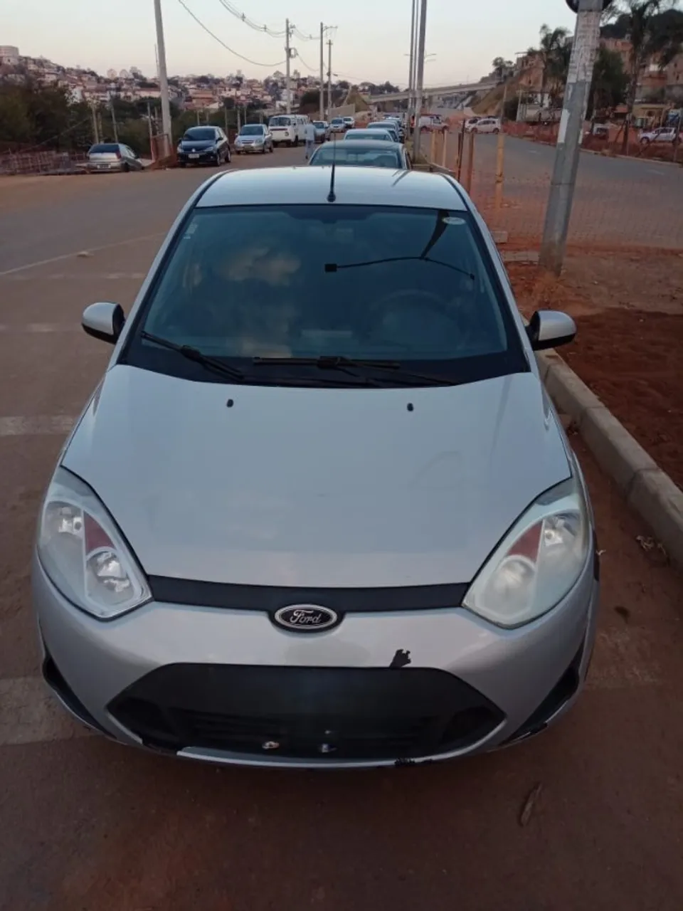 Fiesta Sedan 1.6 8v Completo muito conservado funcionando tudo