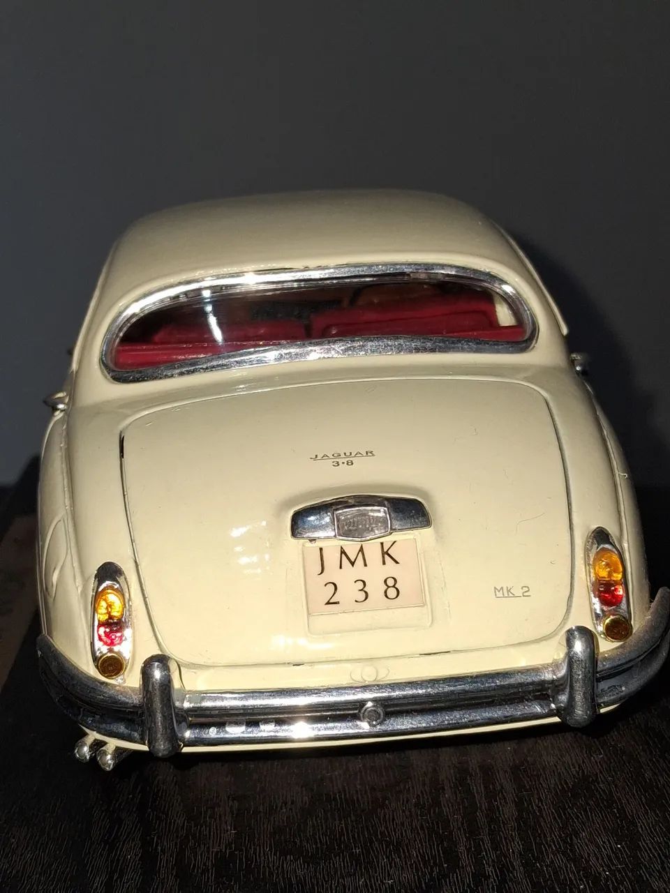 Jaguar Mark II 1/18 Maisto 1959 - Hobbies e coleções - Lourdes