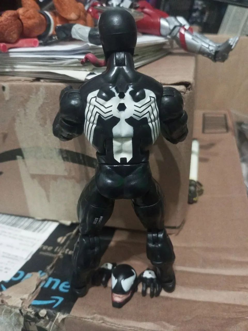 Boneco Venom Marvel Legends - Foto 2