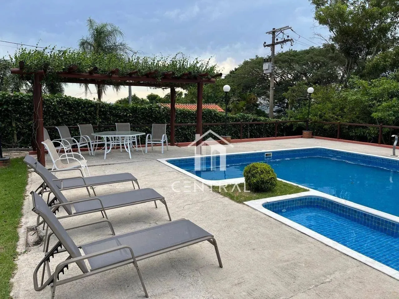 Chácara com 4 dormitórios à venda, 1264 m² por R$ 880.000,00 - Bairro dos Morros - Capela