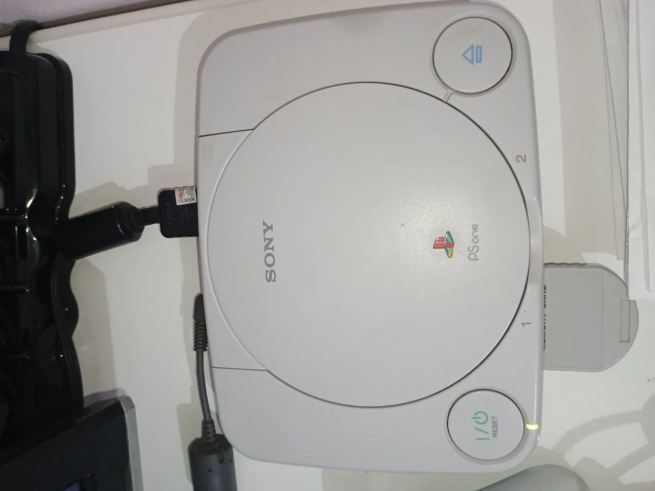 PlayStation 1 em Ótimo Estado! Slin