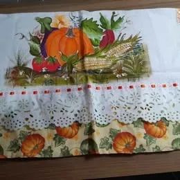 Pano de Prato Pintado a Mão e com Crochê - Foto 3