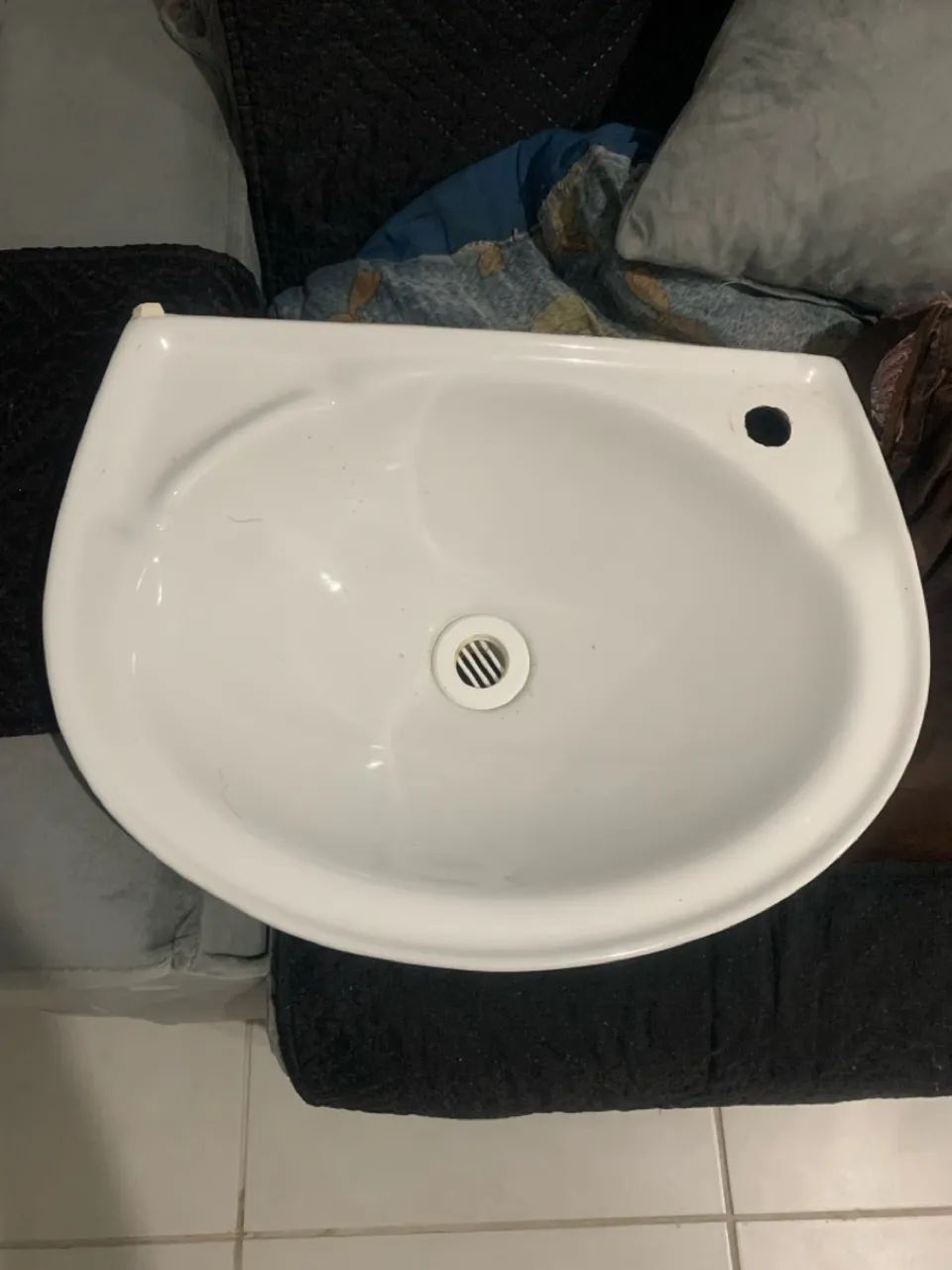 Cuba de cerâmica branca64840784408834120