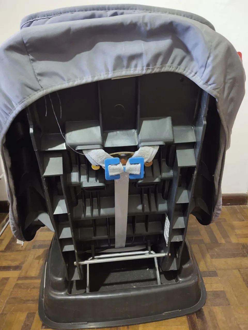 Cadeirinha Para Carro Burigotto 15 a 25 kg 200,00 - Foto 3